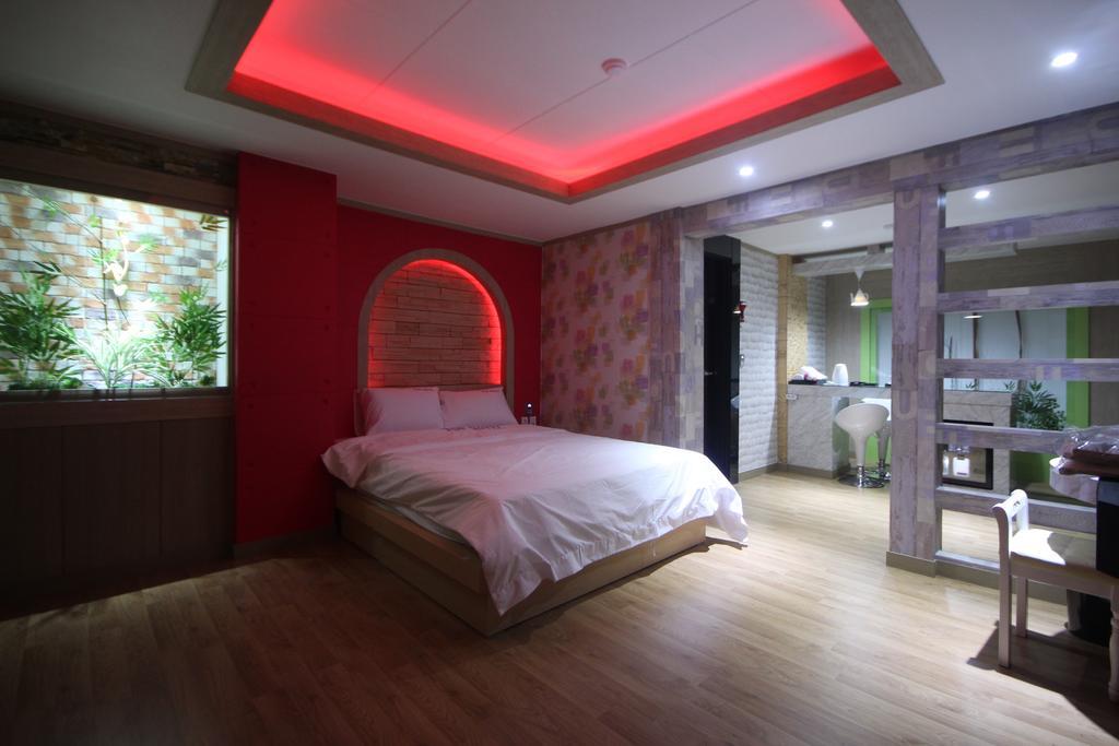 Pohang Wow Motel Kamer foto
