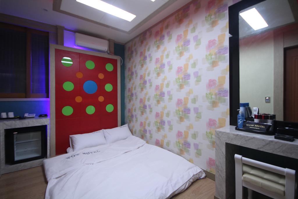 Pohang Wow Motel Kamer foto